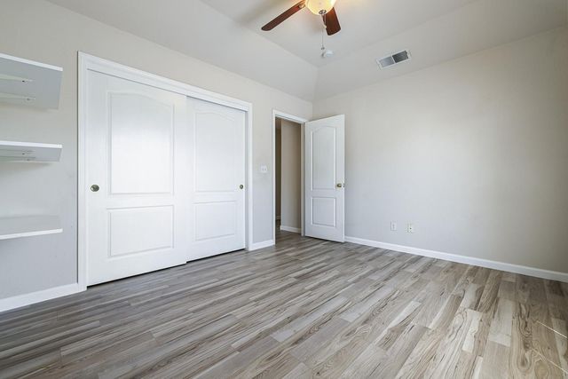 2037 E Lester Avenue, Fresno, CA 93720