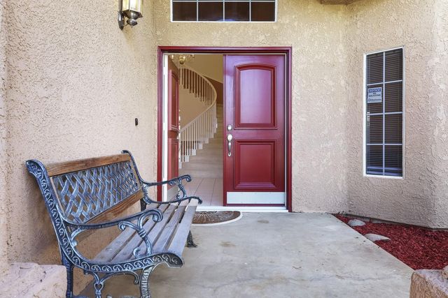 2037 E Lester Avenue, Fresno, CA 93720