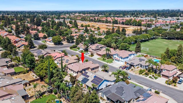2037 E Lester Avenue, Fresno, CA 93720