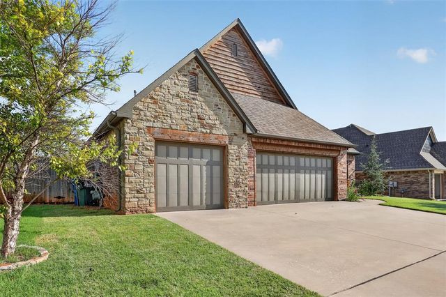 3032 Drake Crest Drive, Edmond, OK 73034