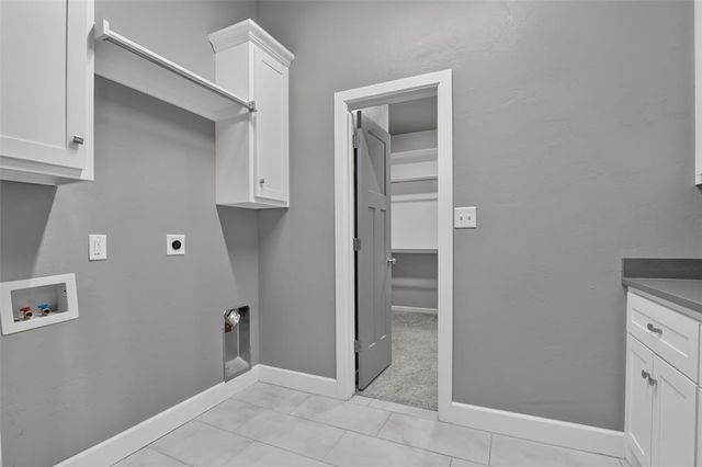 3032 Drake Crest Drive, Edmond, OK 73034