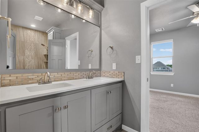 3032 Drake Crest Drive, Edmond, OK 73034
