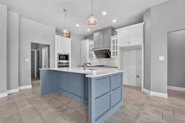 3032 Drake Crest Drive, Edmond, OK 73034