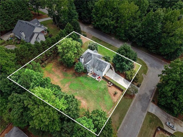 1001 City Market Street, Hoschton, GA 30548