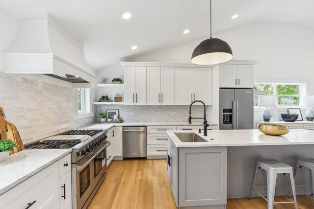 629 N Lincoln Avenue, Geneva, IL 60134