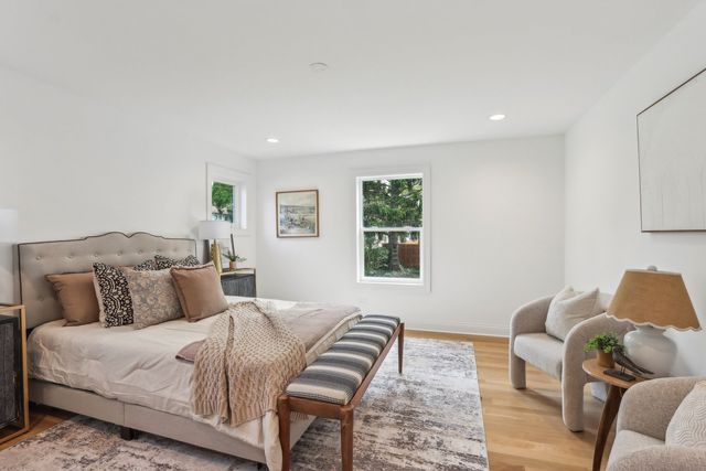 629 N Lincoln Avenue, Geneva, IL 60134