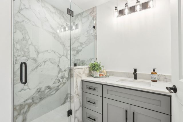 629 N Lincoln Avenue, Geneva, IL 60134