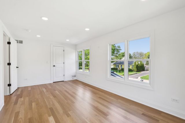 629 N Lincoln Avenue, Geneva, IL 60134