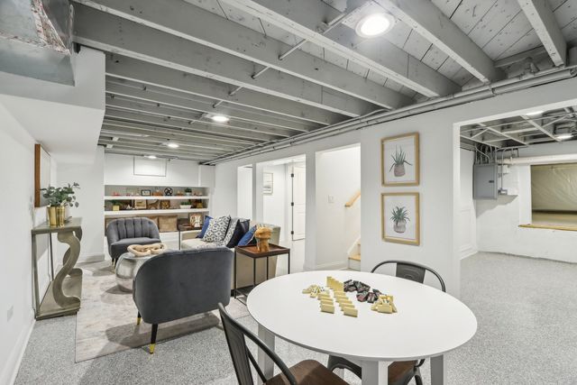 629 N Lincoln Avenue, Geneva, IL 60134