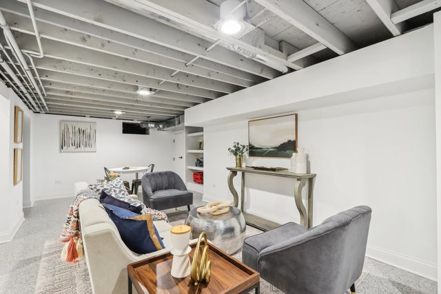 629 N Lincoln Avenue, Geneva, IL 60134