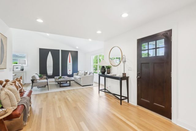 629 N Lincoln Avenue, Geneva, IL 60134