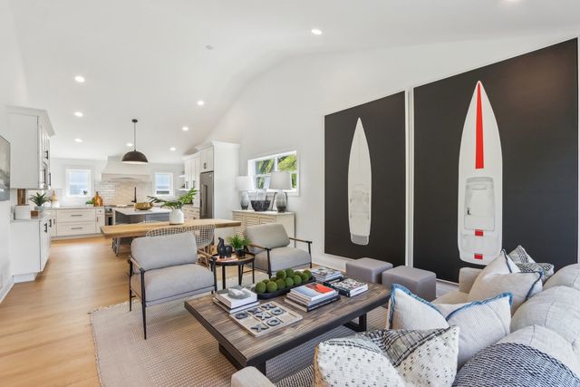 629 N Lincoln Avenue, Geneva, IL 60134