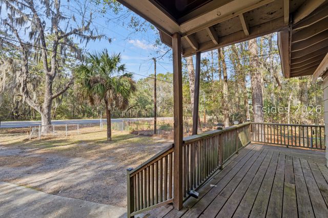 1332 Sea Island Pkwy, St Helena Island, SC 29920