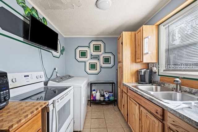 1332 Sea Island Pkwy, St Helena Island, SC 29920