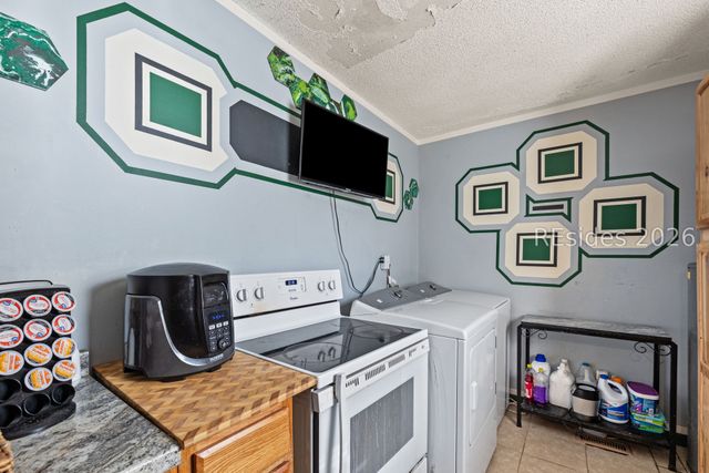 1332 Sea Island Pkwy, St Helena Island, SC 29920