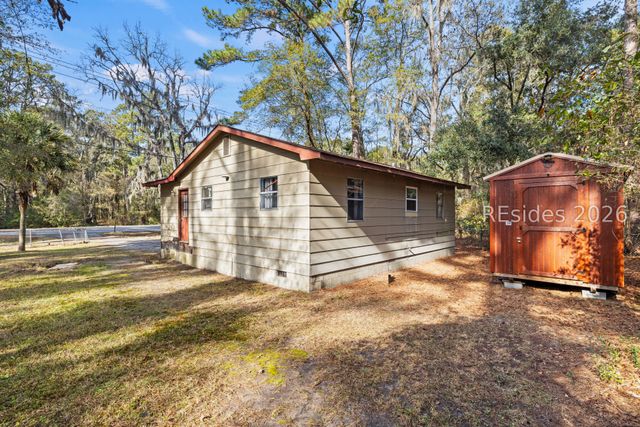 1332 Sea Island Pkwy, St Helena Island, SC 29920