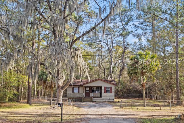 1332 Sea Island Pkwy, St Helena Island, SC 29920