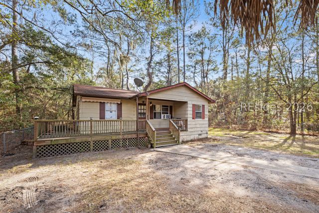 1332 Sea Island Pkwy, St Helena Island, SC 29920
