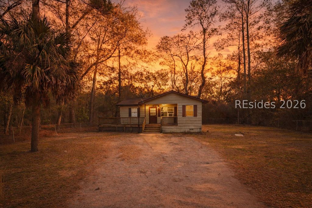 1332 Sea Island Pkwy, St Helena Island, SC 29920