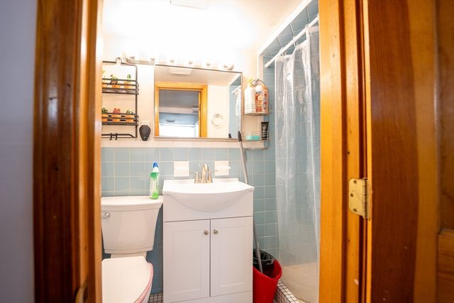 44 Kings Cove Way, Weymouth, MA 02191