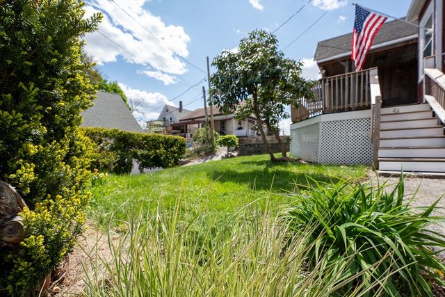 44 Kings Cove Way, Weymouth, MA 02191