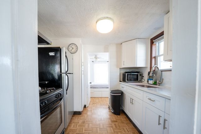 44 Kings Cove Way, Weymouth, MA 02191