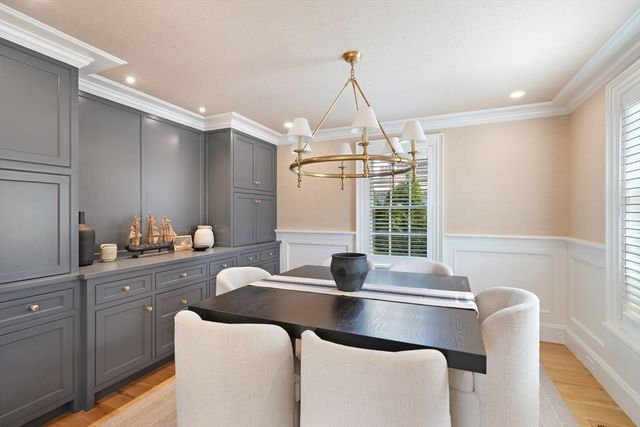 56 North Summer Street, Edgartown, MA 02539