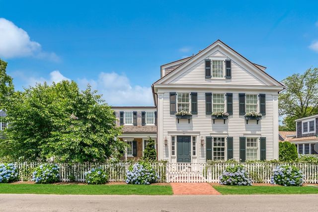 56 North Summer Street, Edgartown, MA 02539