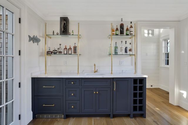 56 North Summer Street, Edgartown, MA 02539