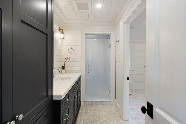 56 North Summer Street, Edgartown, MA 02539