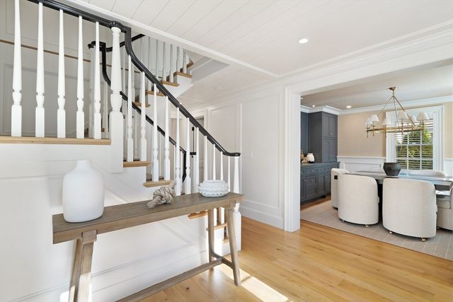 56 North Summer Street, Edgartown, MA 02539