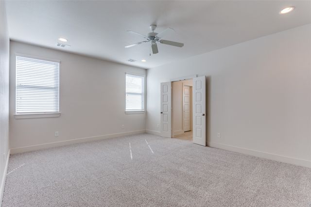 402 Templeton Drive, Fort Worth, TX 76107