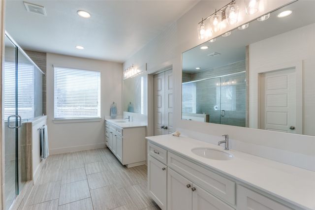 402 Templeton Drive, Fort Worth, TX 76107