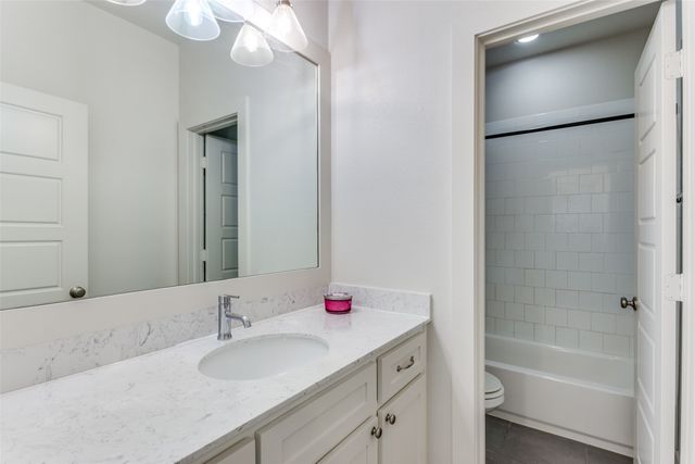 402 Templeton Drive, Fort Worth, TX 76107