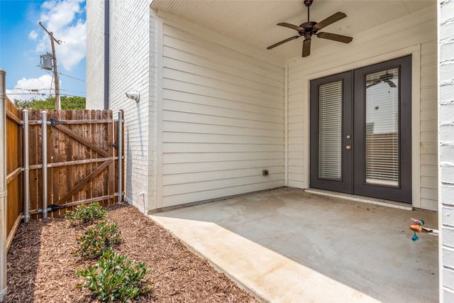 402 Templeton Drive, Fort Worth, TX 76107