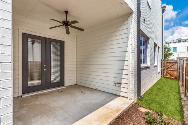 402 Templeton Drive, Fort Worth, TX 76107