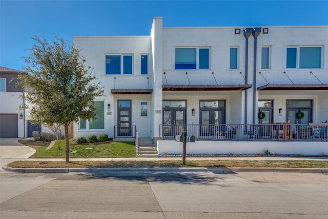 402 Templeton Drive, Fort Worth, TX 76107