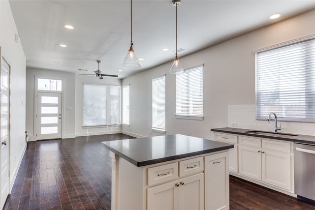 402 Templeton Drive, Fort Worth, TX 76107