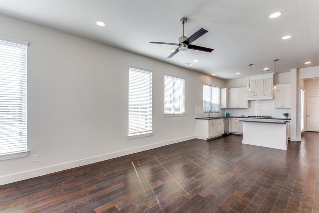 402 Templeton Drive, Fort Worth, TX 76107