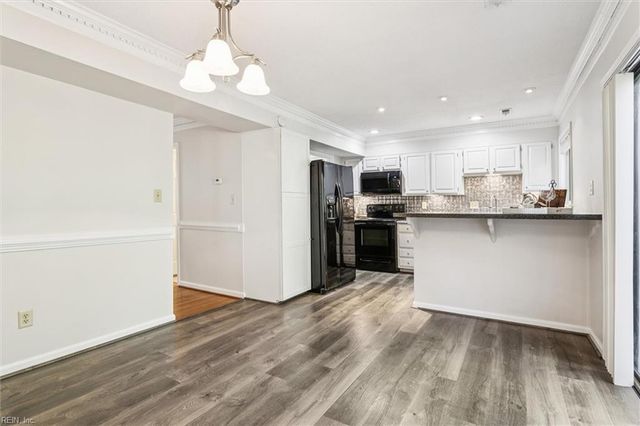 50 James SQ, Williamsburg, VA 23185