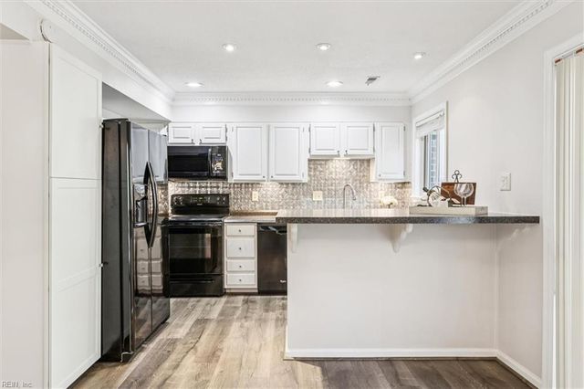 50 James SQ, Williamsburg, VA 23185