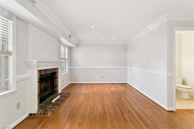 50 James SQ, Williamsburg, VA 23185