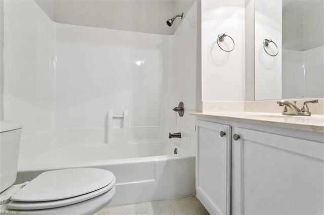 50 James SQ, Williamsburg, VA 23185