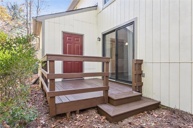 50 James SQ, Williamsburg, VA 23185