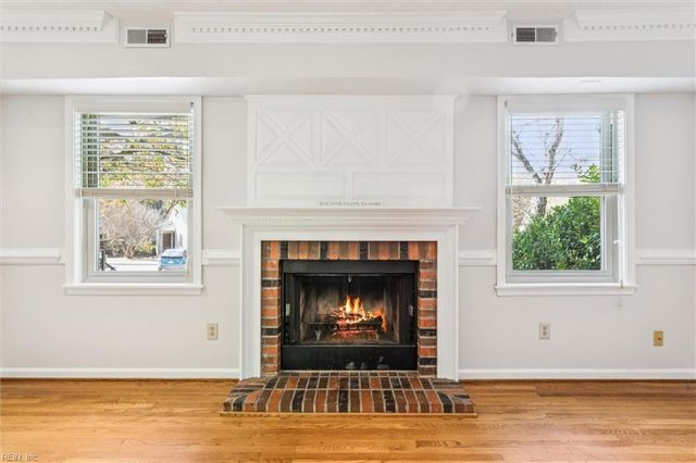 50 James SQ, Williamsburg, VA 23185