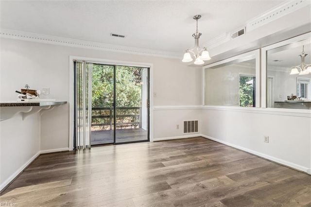 50 James SQ, Williamsburg, VA 23185