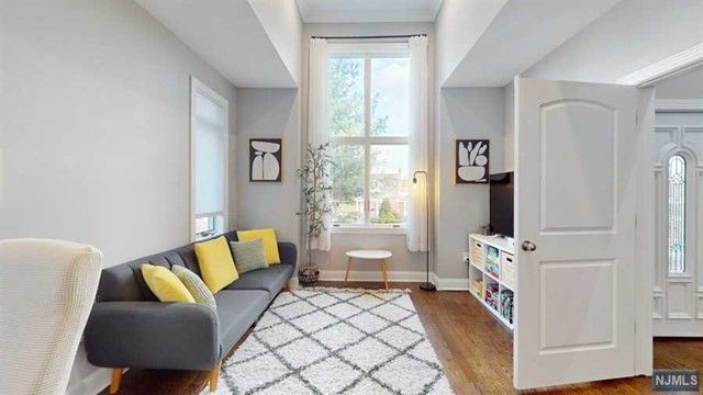 51 Roosevelt Street, Cresskill, NJ 07626