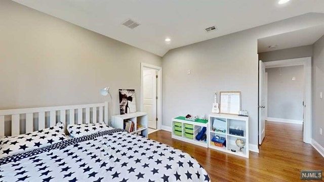 51 Roosevelt Street, Cresskill, NJ 07626