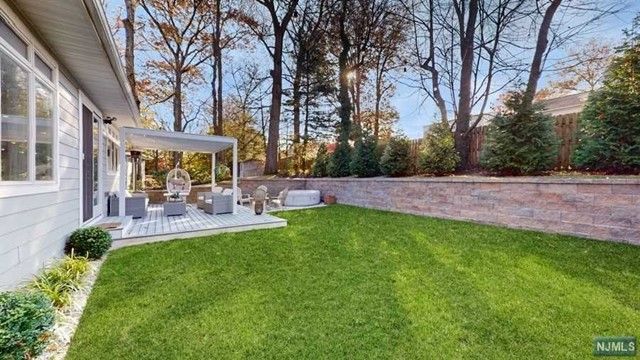 51 Roosevelt Street, Cresskill, NJ 07626