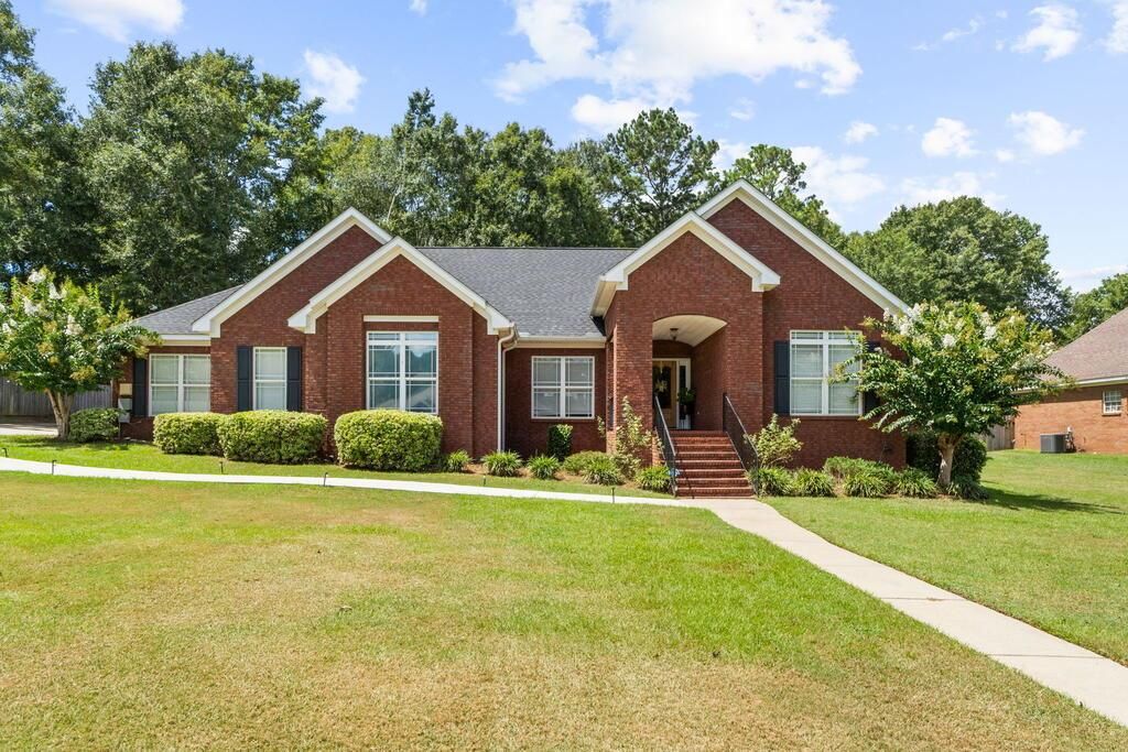 108 New Bedford, Dothan, AL 36303
